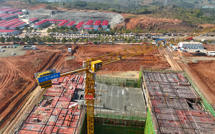 跑出加速度！37臺(tái)徐工塔機(jī)批量助建